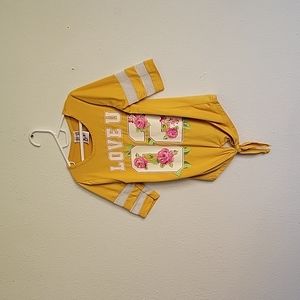 dream girl blause size 7/8 color yellow pink white